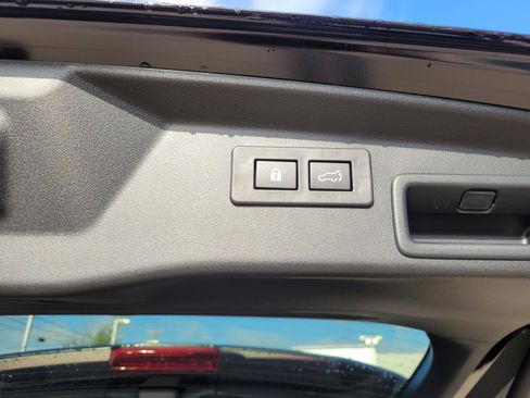 New 2026 Subaru Outback Touring AWD/4WD image 19