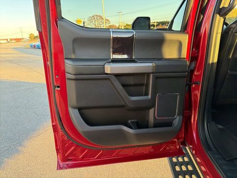 Certified 2022 Ford F250 Platinum w/ Tremor Off-Road Package image 16