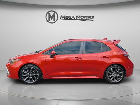 Used 2019 Toyota Corolla XSE FWD image 3