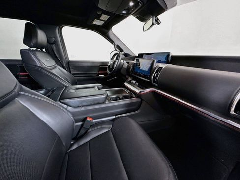 Used 2025 Ford Expedition Max Platinum w/ Stealth Performance Package AWD/4WD image 12