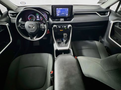Used 2022 Toyota RAV4 LE FWD image 26