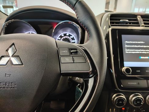 Used 2025 Mitsubishi Outlander Sport LE image 22