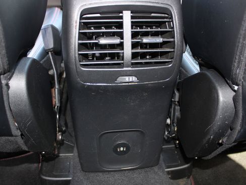 Used 2023 Ford Escape ST-Line image 18