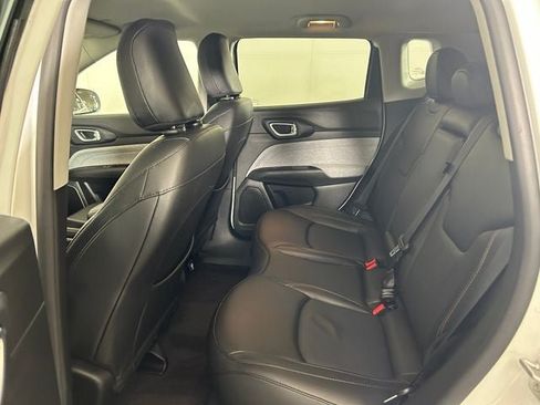 Used 2022 Jeep Compass Latitude AWD/4WD image 25