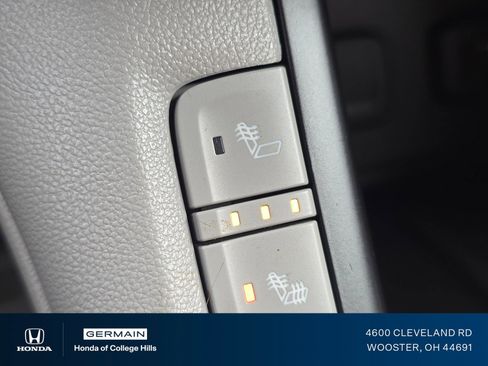 Used 2019 GMC Acadia SLE w/ Driver Alert Package I image 28