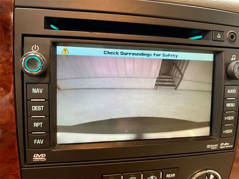 Used 2011 Chevrolet Tahoe LTZ image 15