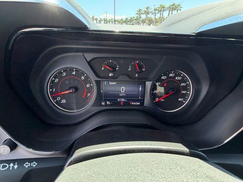 Used 2022 Chevrolet Camaro LT w/ Technology Package RWD image 9