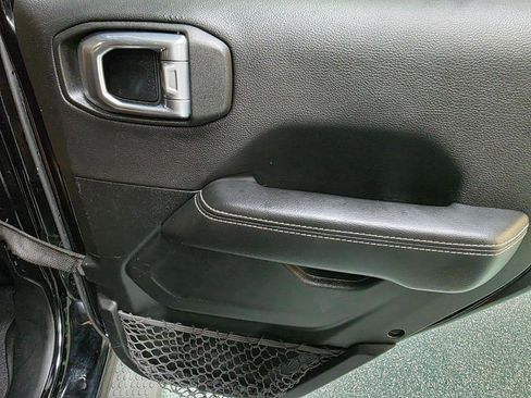 Used 2021 Jeep Wrangler Unlimited Sahara AWD/4WD image 24