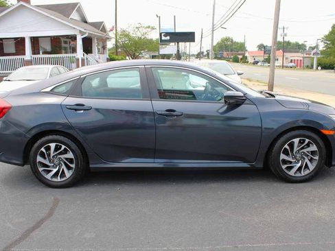 Used 2016 Honda Civic EX image 5