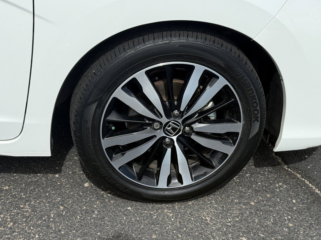 Used 2018 Honda Fit EX image 28