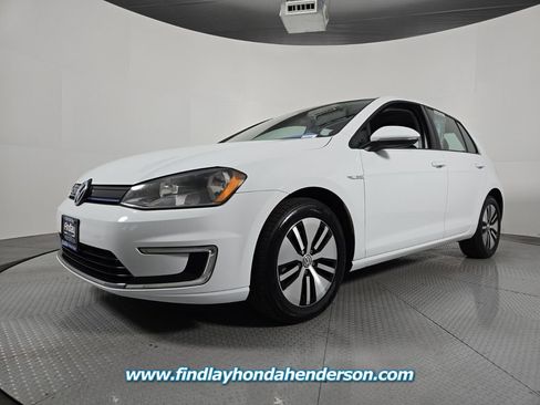 Used 2016 Volkswagen e-Golf SE image 2