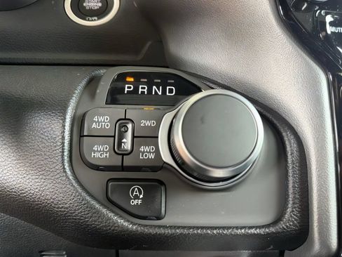 New 2026 RAM 1500 Big Horn AWD/4WD image 24