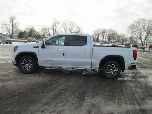 New 2026 GMC Sierra 1500 SLT w/ SLT Premium Plus Package image 8