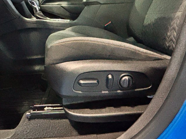 Used 2024 Chevrolet Equinox LT w/ LPO, Floor Liner Package FWD image 39