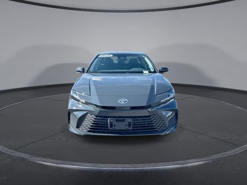 Used 2025 Toyota Camry LE FWD image 19