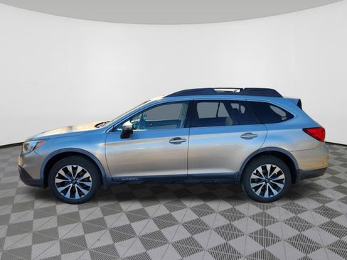 Used 2017 Subaru Outback 2.5i Limited image 5