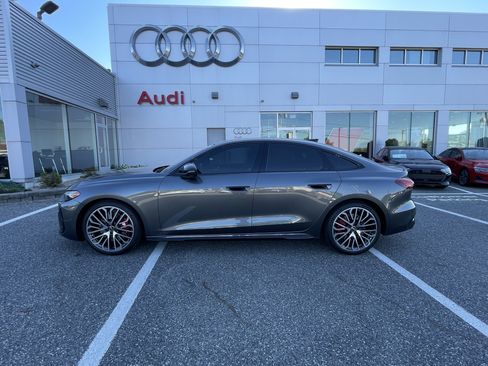 Certified 2025 Audi S5 Premium Plus AWD/4WD image 4