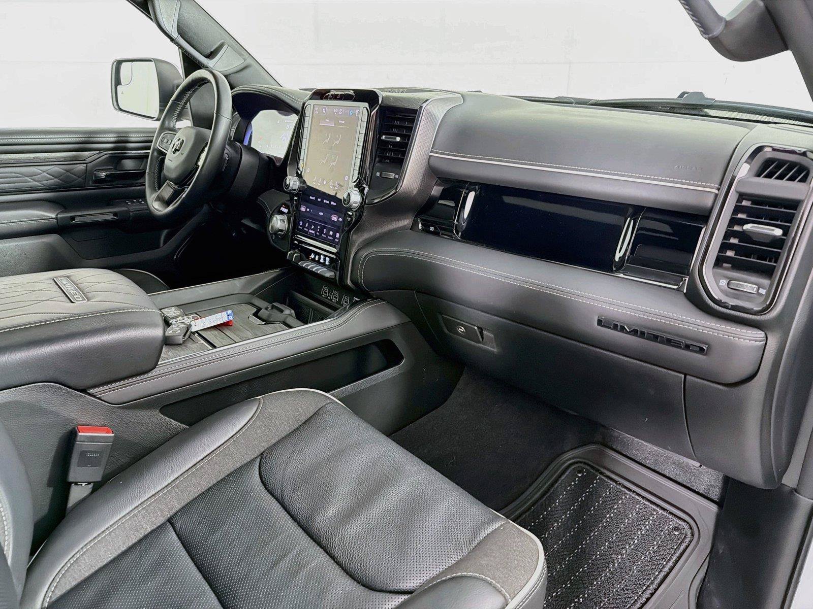 Used 2026 RAM 1500 Limited AWD/4WD image 32