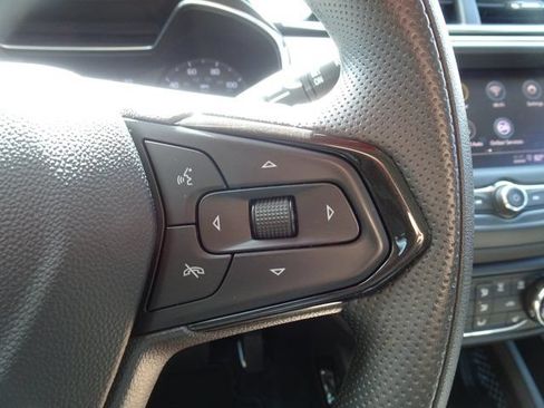 Used 2022 Chevrolet TrailBlazer LT w/ Driver Confidence Package FWD image 22