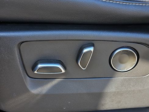 Used 2024 Cadillac Escalade ESV Luxury image 26