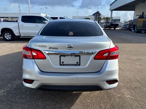 Used 2018 Nissan Sentra S FWD image 6