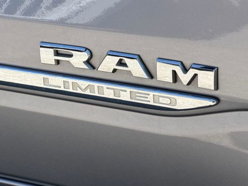 Used 2021 RAM 1500 Limited AWD/4WD image 10