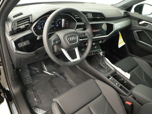 New 2025 Audi Q3 2.0T Premium image 15