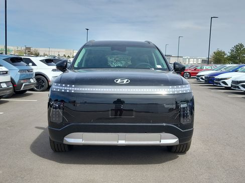 New 2026 Hyundai Ioniq 9 Limited AWD/4WD image 8