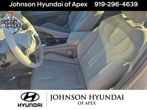 Used 2023 Hyundai Elantra SEL w/ Convenience Package image 25