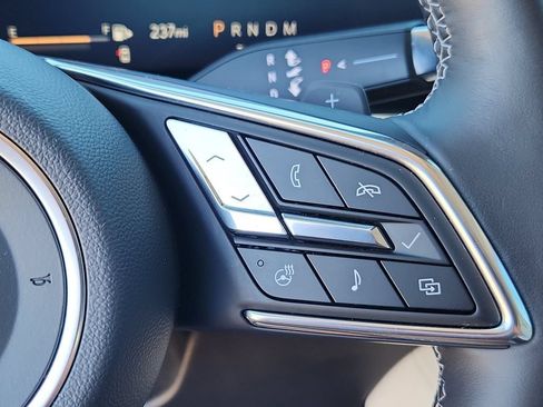 Used 2024 Buick Envision Avenir AWD/4WD image 19