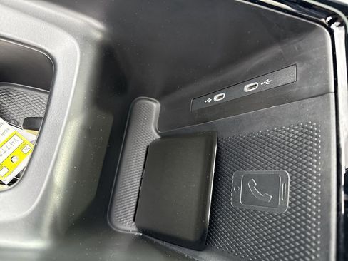 New 2025 Volkswagen ID.4 Pro S image 34