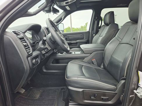 Used 2024 RAM 2500 Limited AWD/4WD image 13