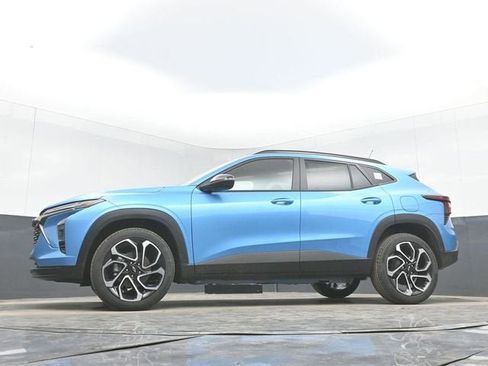 New 2026 Chevrolet Trax RS w/ Driver Confidence Package FWD image 42