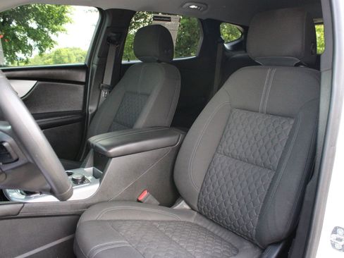 Used 2022 Chevrolet Blazer LT FWD image 13