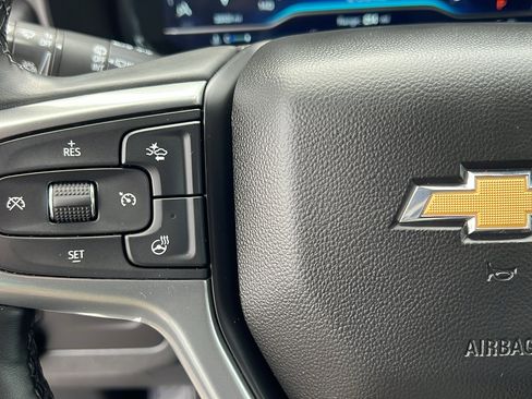 Used 2024 Chevrolet Tahoe Premier AWD/4WD image 28