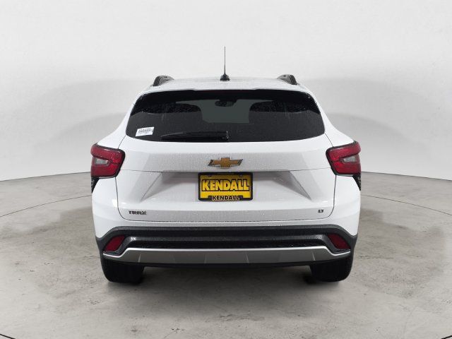 Certified 2025 Chevrolet Trax LT w/ LT Convenience Package FWD image 6