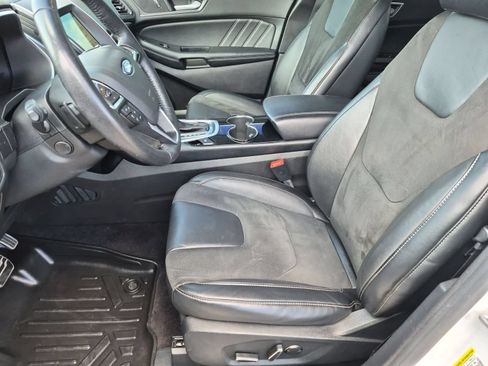 Used 2016 Ford Edge Sport w/ Equipment Group 401A AWD/4WD image 16