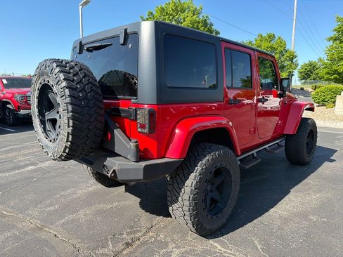 Used 2015 Jeep Wrangler Unlimited Sahara AWD/4WD image 5