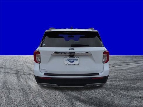 Certified 2024 Ford Explorer XLT w/ Equipment Group 202A image 5