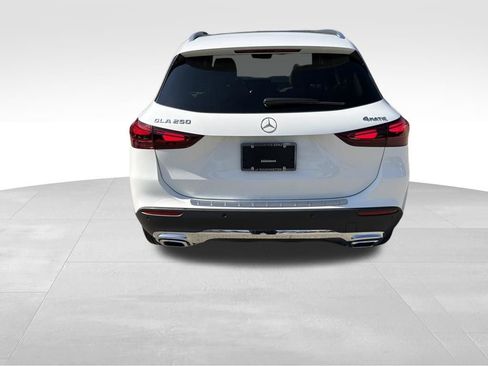 Used 2026 Mercedes-Benz GLA 250 4MATIC image 4