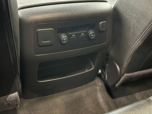 Used 2016 Chevrolet Tahoe LT AWD/4WD image 14