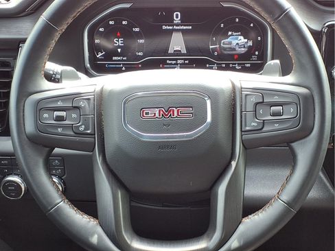 Used 2025 GMC Sierra 1500 AT4 w/ AT4 Premium Package AWD/4WD image 18