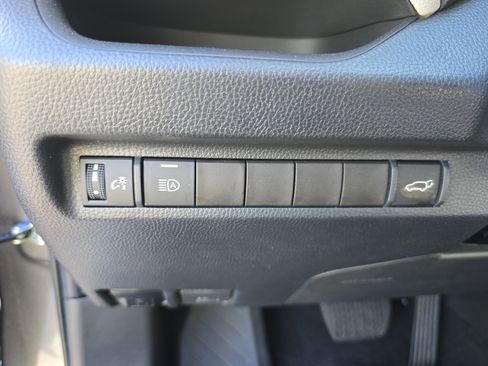 Used 2023 Toyota RAV4 XLE w/ Convenience Package image 27