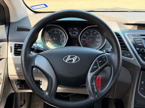 Used 2016 Hyundai Elantra SE FWD image 22
