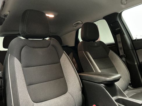 Used 2023 Chevrolet TrailBlazer LT w/ Convenience Package FWD image 33