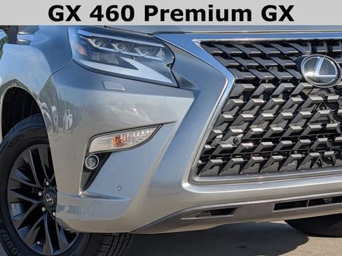 Used 2022 Lexus GX 460 Premium w/ Premium Package AWD/4WD image 3