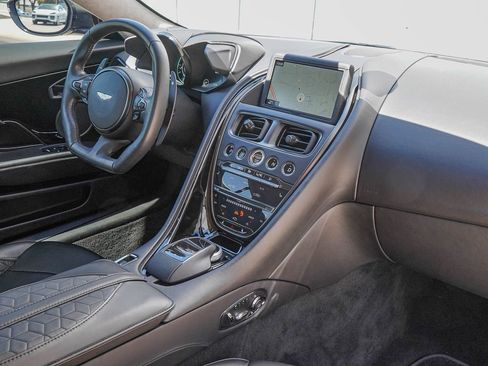 Used 2019 Aston Martin DBS Superleggera image 38