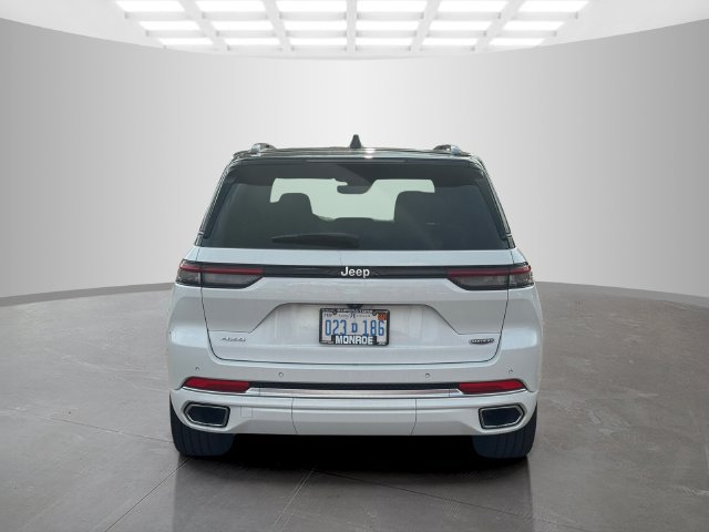 Used 2025 Jeep Grand Cherokee Summit AWD/4WD image 6