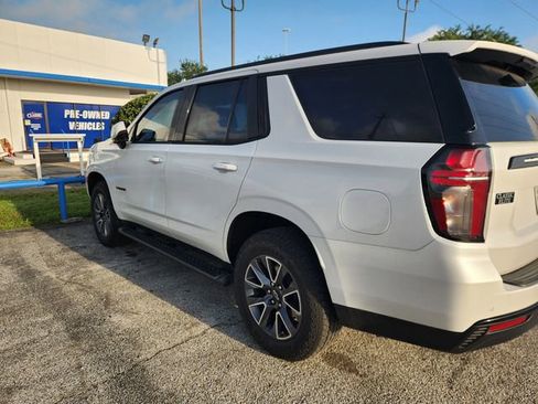 Used 2024 Chevrolet Tahoe Z71 w/ Luxury Package AWD/4WD image 4