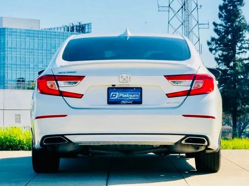 Used 2019 Honda Accord Sport image 5